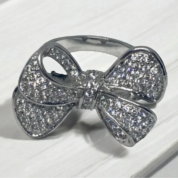 Pavè Rhinestone CZ Bow Silver Tone Ring Sz 6 - Picture 1 of 4